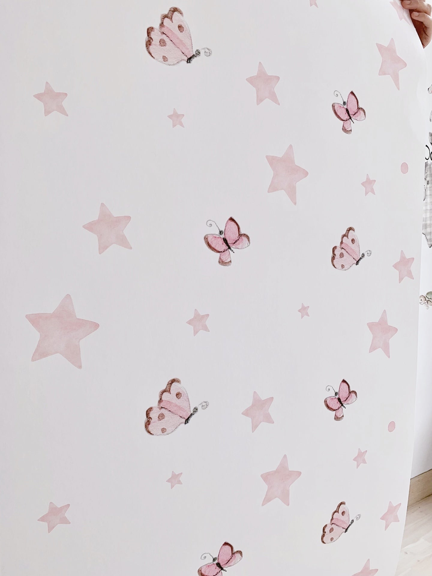 BUTTERFLIES & STARS Children's wallpaper